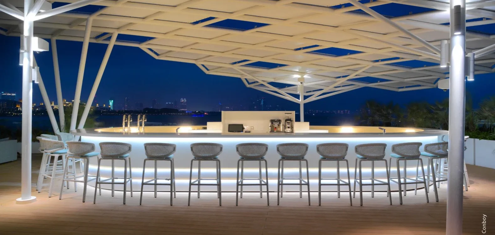 DEDON_SEASHELL_BurjalArab_Dubai_UAE