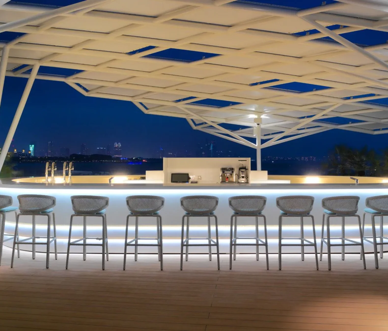 DEDON_SEASHELL_BurjalArab_Dubai_UAE